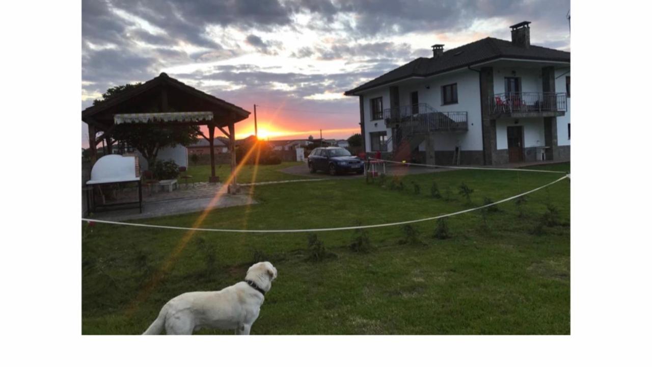 El Rancho Busto - Luarca Villa Buitenkant foto